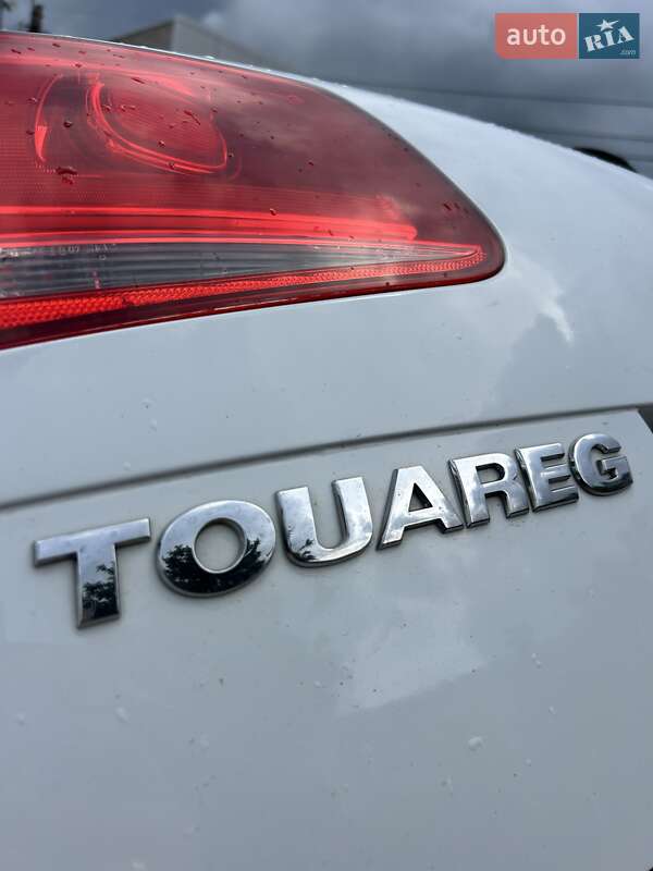 Внедорожник / Кроссовер Volkswagen Touareg 2014 в Сумах