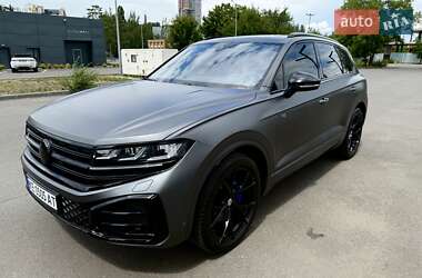 Позашляховик / Кросовер Volkswagen Touareg 2024 в Дніпрі