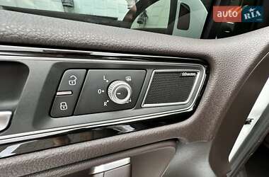 Внедорожник / Кроссовер Volkswagen Touareg 2016 в 