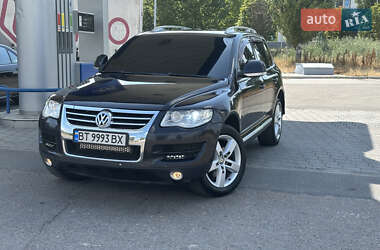 Внедорожник / Кроссовер Volkswagen Touareg 2008 в Николаеве