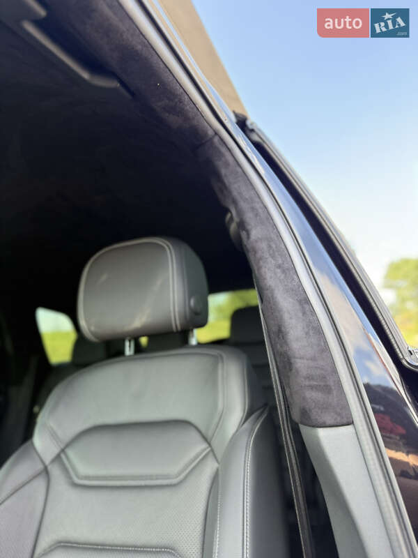 Внедорожник / Кроссовер Volkswagen Touareg 2018 в Днепре