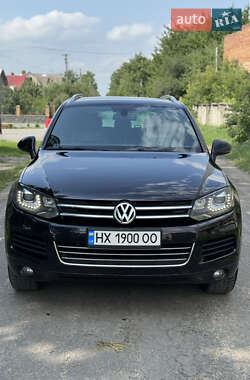 Позашляховик / Кросовер Volkswagen Touareg 2010 в Хмельницькому