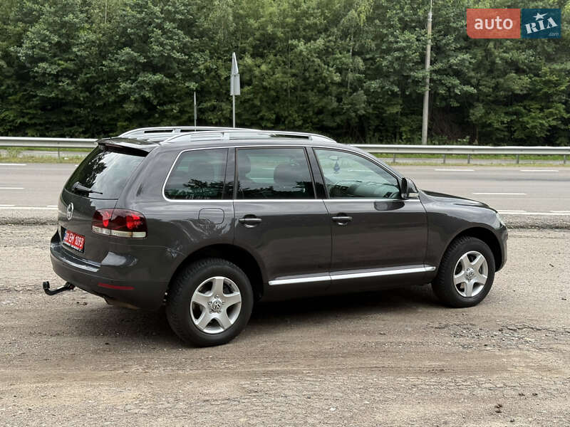 Внедорожник / Кроссовер Volkswagen Touareg 2008 в Луцке
