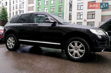 Внедорожник / Кроссовер Volkswagen Touareg 2007 в Киеве