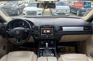 Позашляховик / Кросовер Volkswagen Touareg 2010 в 