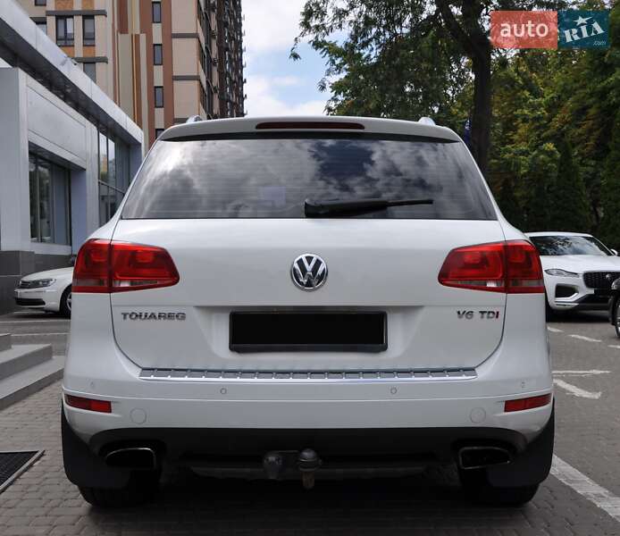 Внедорожник / Кроссовер Volkswagen Touareg 2013 в Одессе