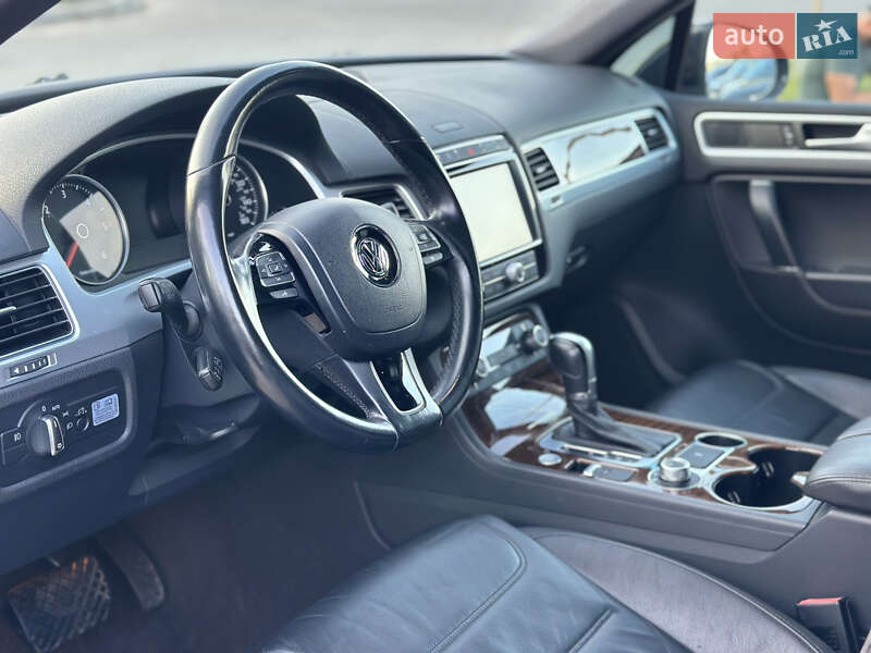 Внедорожник / Кроссовер Volkswagen Touareg 2014 в Сумах фото 6 Внедорожник / Кроссовер Volkswagen Touareg 2014 в Сумах