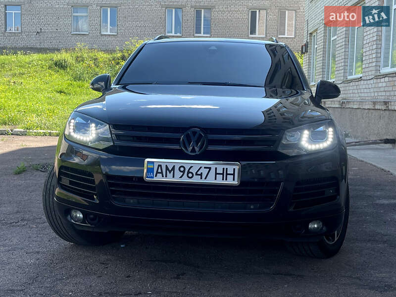 Позашляховик / Кросовер Volkswagen Touareg 2012 в Бердичеві