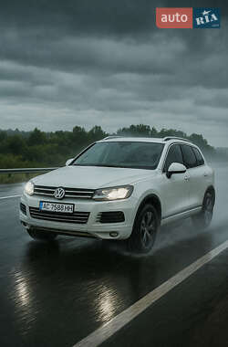 Позашляховик / Кросовер Volkswagen Touareg 2013 в Нововолинську