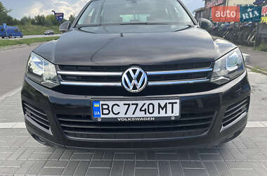 Внедорожник / Кроссовер Volkswagen Touareg 2012 в Стрые