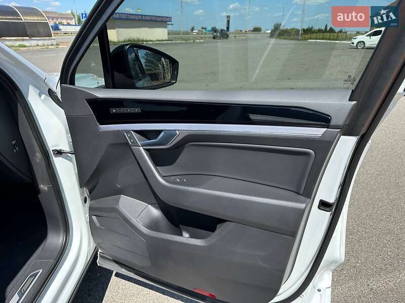 Внедорожник / Кроссовер Volkswagen Touareg 2019 в Умани фото 35 Внедорожник / Кроссовер Volkswagen Touareg 2019 в Умани