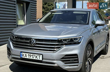 Внедорожник / Кроссовер Volkswagen Touareg 2020 в Киеве