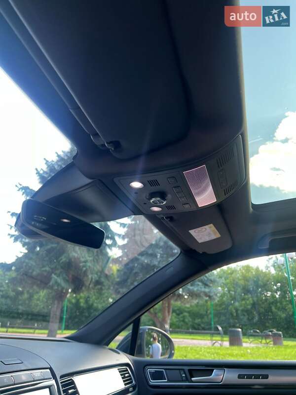 Внедорожник / Кроссовер Volkswagen Touareg 2016 в Виннице фото 5 Внедорожник / Кроссовер Volkswagen Touareg 2016 в Виннице