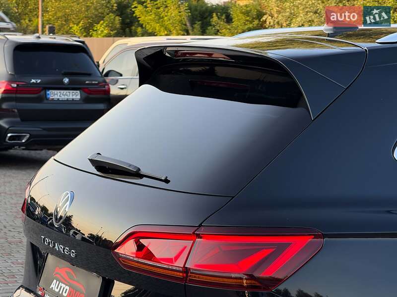 Позашляховик / Кросовер Volkswagen Touareg 2022 в Луцьку