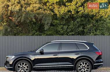 Внедорожник / Кроссовер Volkswagen Touareg 2022 в 