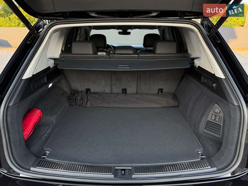 Позашляховик / Кросовер Volkswagen Touareg 2022 в Луцьку