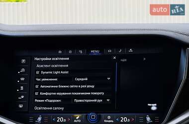 Внедорожник / Кроссовер Volkswagen Touareg 2022 в 