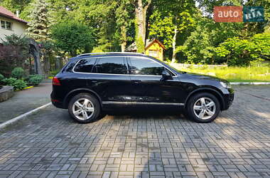 Внедорожник / Кроссовер Volkswagen Touareg 2011 в 