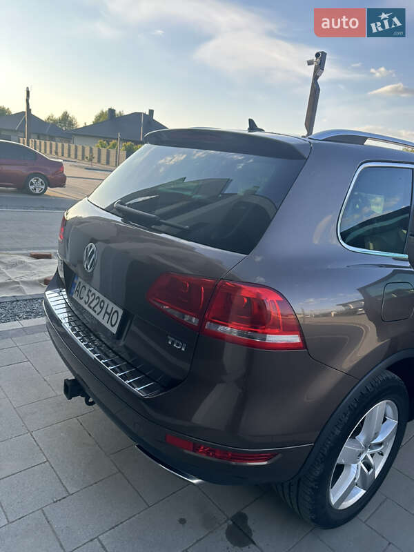 Позашляховик / Кросовер Volkswagen Touareg 2012 в Ковелі