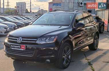 Позашляховик / Кросовер Volkswagen Touareg 2011 в Харкові