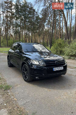 Позашляховик / Кросовер Volkswagen Touareg 2011 в Чугуєві