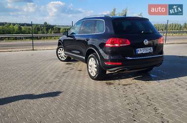 Позашляховик / Кросовер Volkswagen Touareg 2011 в Ірпені