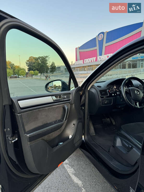 Внедорожник / Кроссовер Volkswagen Touareg 2014 в Запорожье фото 16 Внедорожник / Кроссовер Volkswagen Touareg 2014 в Запорожье