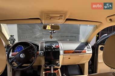 Внедорожник / Кроссовер Volkswagen Touareg 2009 в 