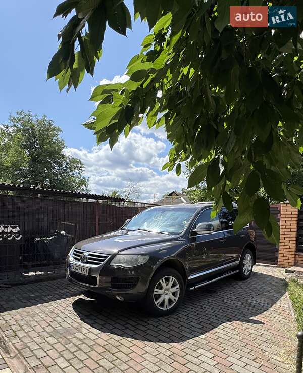 Позашляховик / Кросовер Volkswagen Touareg 2009 в Ватутіному