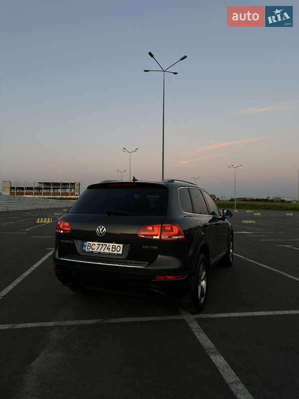 Внедорожник / Кроссовер Volkswagen Touareg 2012 в Львове фото 4 Внедорожник / Кроссовер Volkswagen Touareg 2012 в Львове
