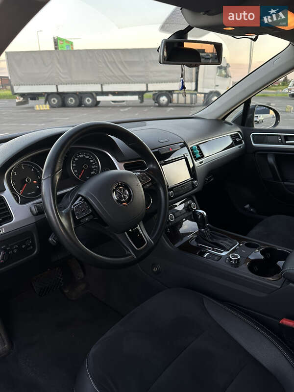 Внедорожник / Кроссовер Volkswagen Touareg 2012 в Львове фото 17 Внедорожник / Кроссовер Volkswagen Touareg 2012 в Львове