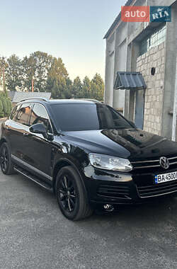 Позашляховик / Кросовер Volkswagen Touareg 2011 в Кропивницькому