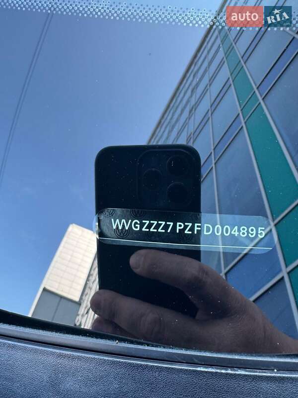 Позашляховик / Кросовер Volkswagen Touareg 2014 в Дніпрі