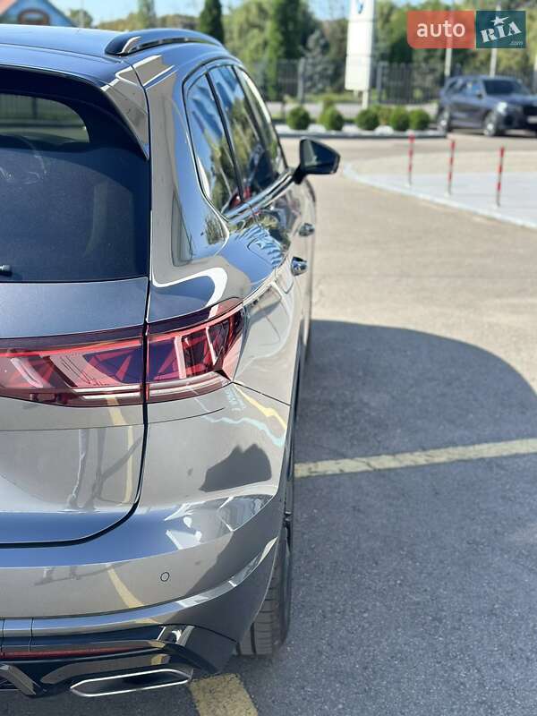 Внедорожник / Кроссовер Volkswagen Touareg 2023 в Полтаве