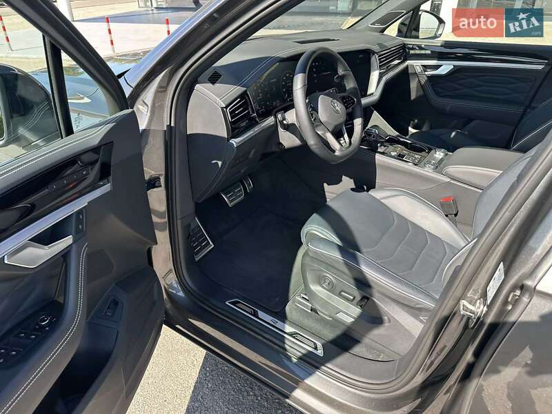Внедорожник / Кроссовер Volkswagen Touareg 2023 в Полтаве