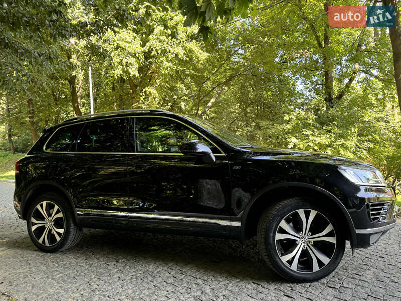 Внедорожник / Кроссовер Volkswagen Touareg 2015 в Черновцах фото 12 Внедорожник / Кроссовер Volkswagen Touareg 2015 в Черновцах