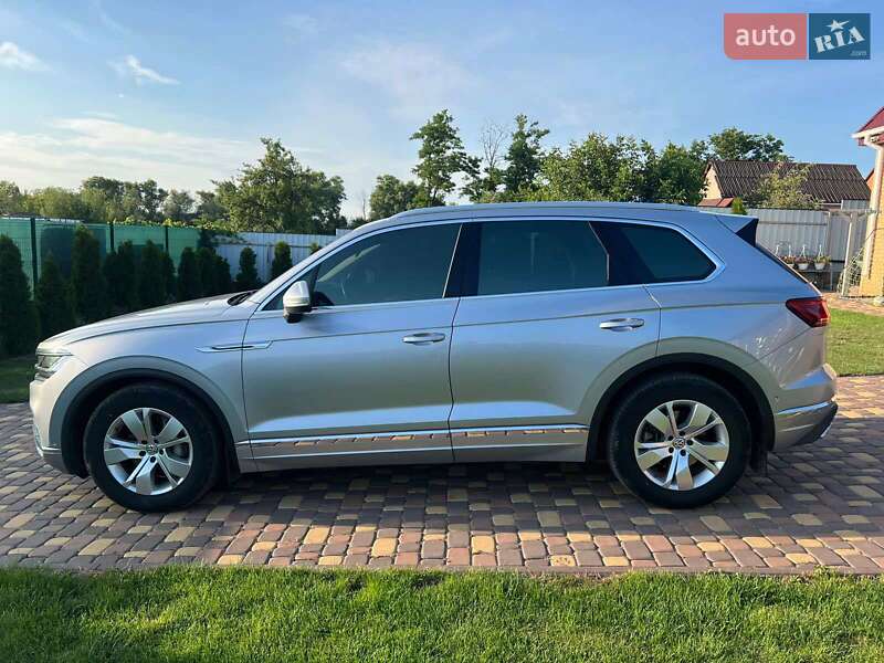 Внедорожник / Кроссовер Volkswagen Touareg 2018 в Кропивницком