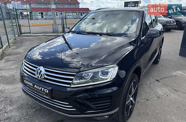 Внедорожник / Кроссовер Volkswagen Touareg 2017 в Киеве