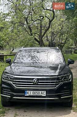 Внедорожник / Кроссовер Volkswagen Touareg 2021 в Киеве