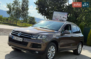 Внедорожник / Кроссовер Volkswagen Touareg 2013 в Хусте