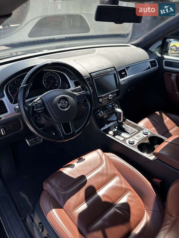 Внедорожник / Кроссовер Volkswagen Touareg 2015 в Тернополе фото 20 Внедорожник / Кроссовер Volkswagen Touareg 2015 в Тернополе