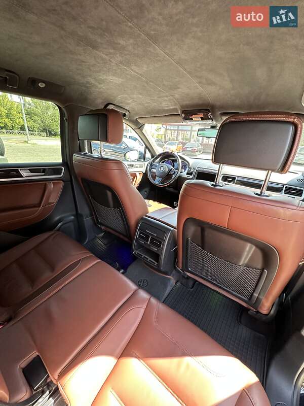 Внедорожник / Кроссовер Volkswagen Touareg 2015 в Тернополе фото 23 Внедорожник / Кроссовер Volkswagen Touareg 2015 в Тернополе