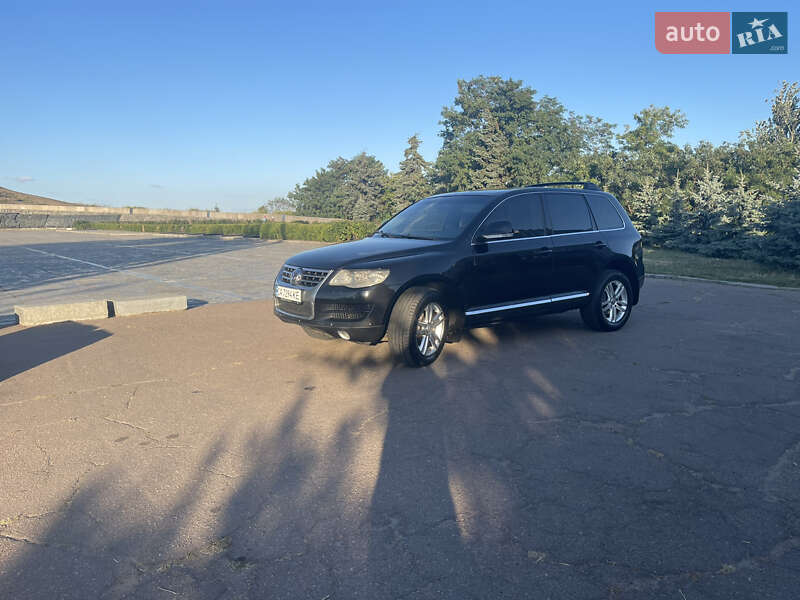 Внедорожник / Кроссовер Volkswagen Touareg 2008 в Черкассах