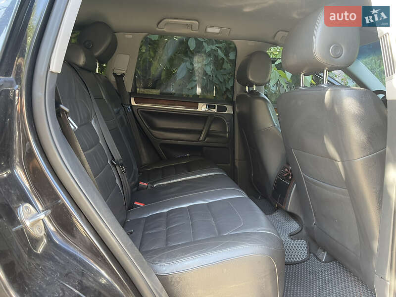 Внедорожник / Кроссовер Volkswagen Touareg 2008 в Черкассах