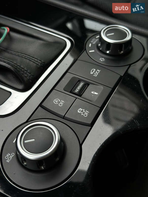 Позашляховик / Кросовер Volkswagen Touareg 2013 в Львові фото 20 Позашляховик / Кросовер Volkswagen Touareg 2013 в Львові