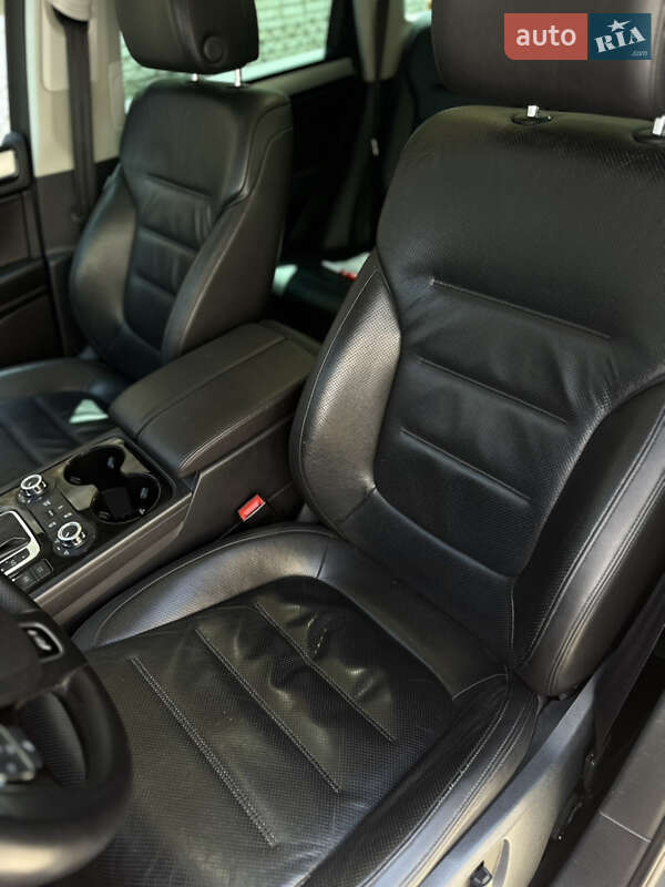 Позашляховик / Кросовер Volkswagen Touareg 2013 в Львові фото 27 Позашляховик / Кросовер Volkswagen Touareg 2013 в Львові
