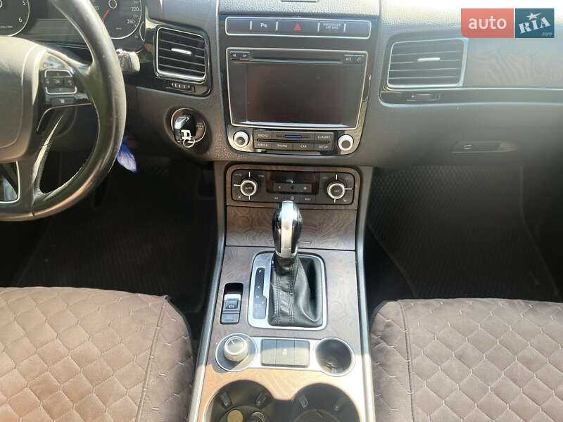 Позашляховик / Кросовер Volkswagen Touareg 2014 в Лохвиці фото 13 Позашляховик / Кросовер Volkswagen Touareg 2014 в Лохвиці