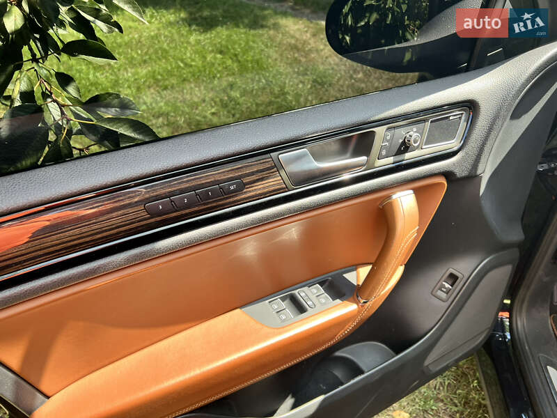 Внедорожник / Кроссовер Volkswagen Touareg 2014 в Харькове фото 14 Внедорожник / Кроссовер Volkswagen Touareg 2014 в Харькове