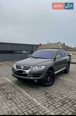 Внедорожник / Кроссовер Volkswagen Touareg 2007 в Хмельницком