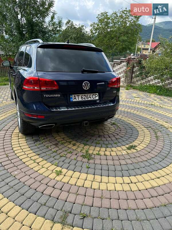 Внедорожник / Кроссовер Volkswagen Touareg 2011 в Ивано-Франковске